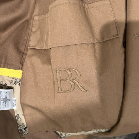 Banana Republic Double-Breasted Brown Trench Coat with tie belt. - Picture 4 of 10